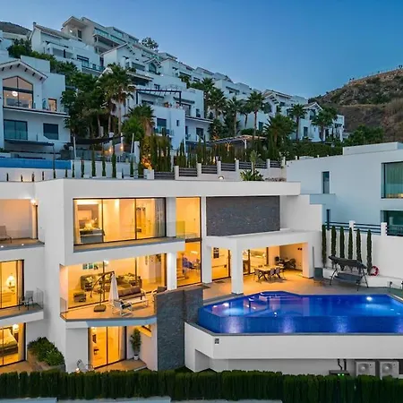 Higueronrentals Palm Springs Villa *